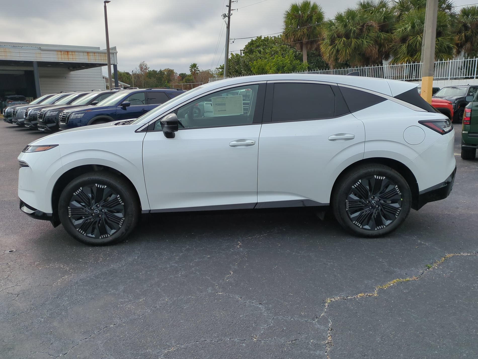New 2026 Nissan Murano Platinum w/ Cargo Package AWD/4WD image 7