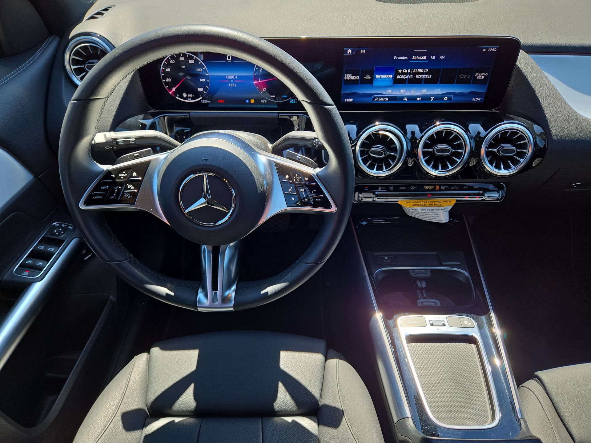 New 2025 Mercedes-Benz GLA 250 4MATIC image 14