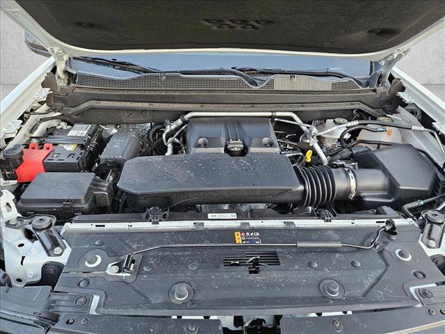 Used 2024 Chevrolet Colorado Z71 w/ Z71 Convenience Package 2 image 21
