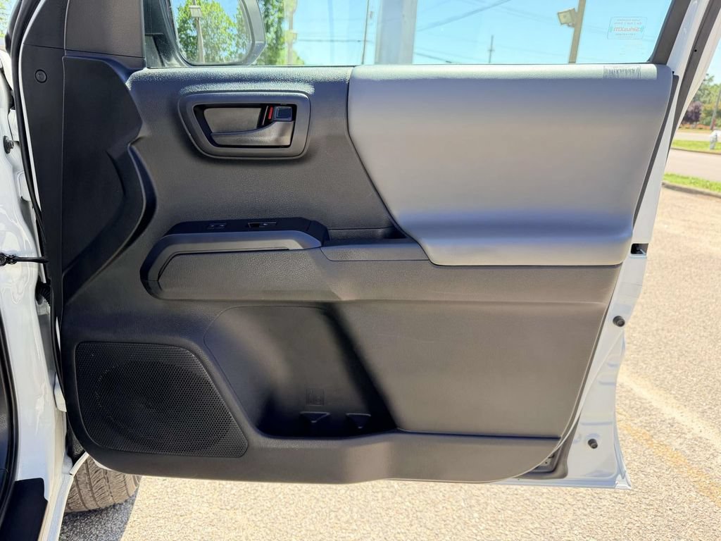 Certified 2022 Toyota Tacoma SR w/ SR Convenience Package RWD image 11