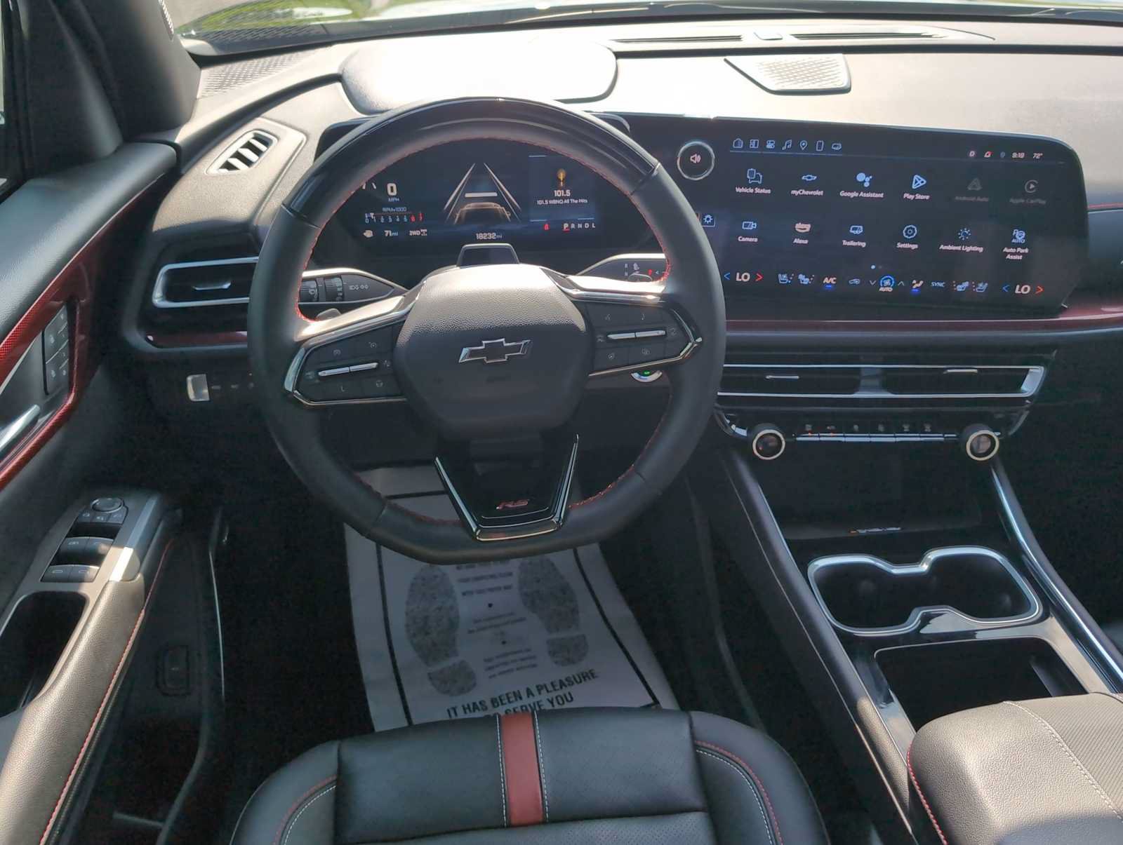 Used 2024 Chevrolet Traverse RS AWD/4WD image 10