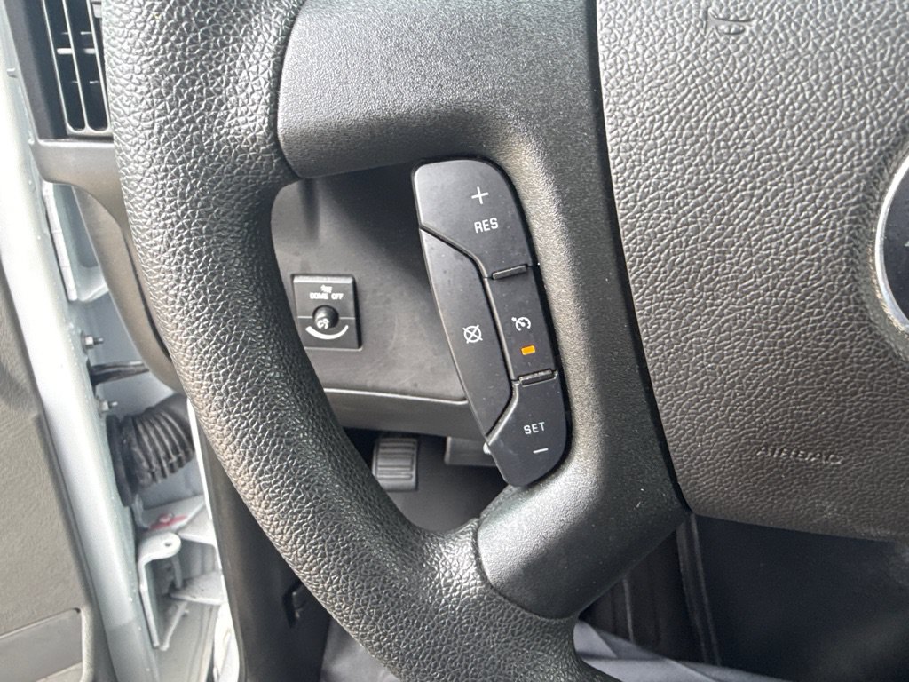 Used 2025 Chevrolet Express 2500 w/ Driver Convenience Package RWD image 21