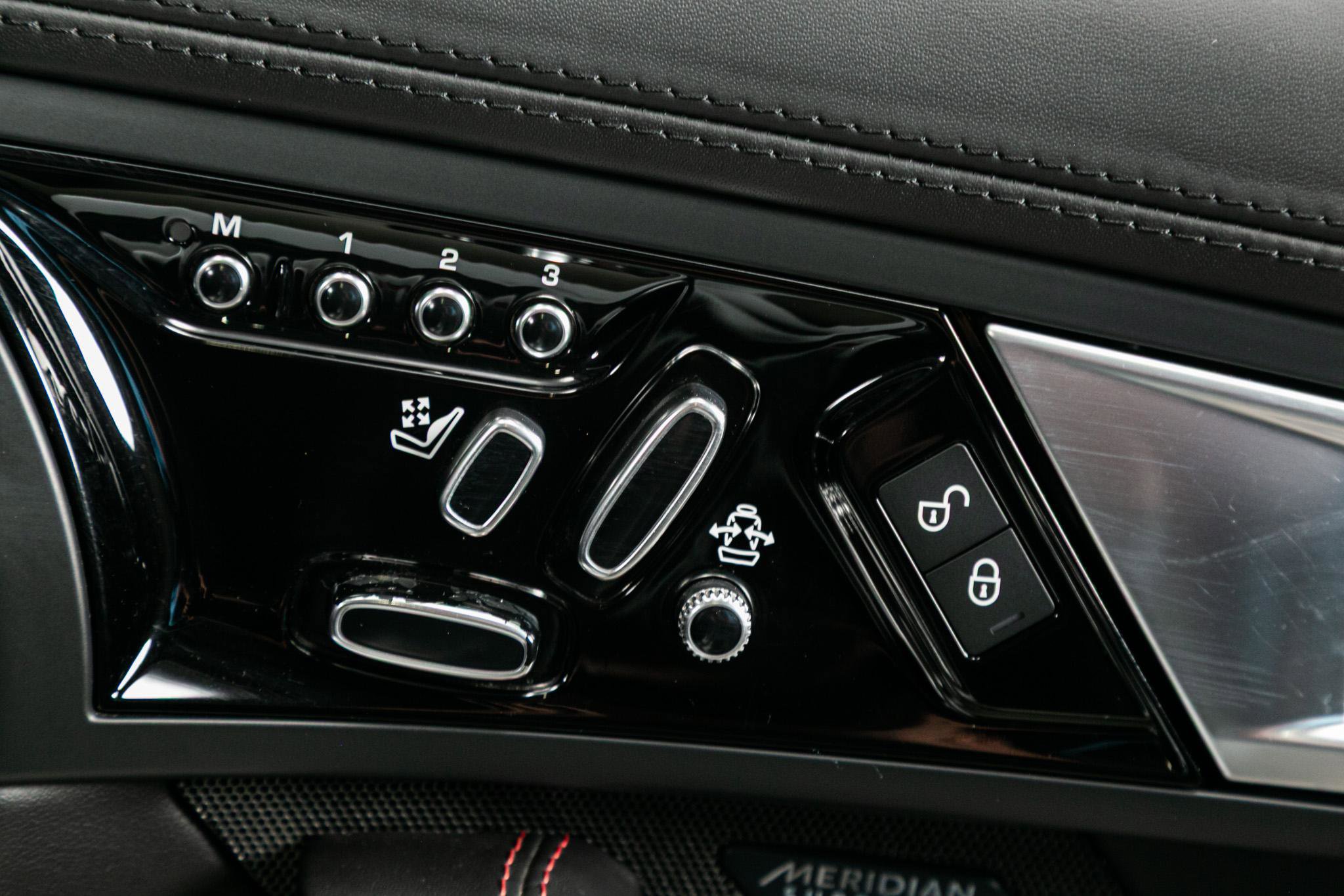 Used 2017 Jaguar F-TYPE S image 16