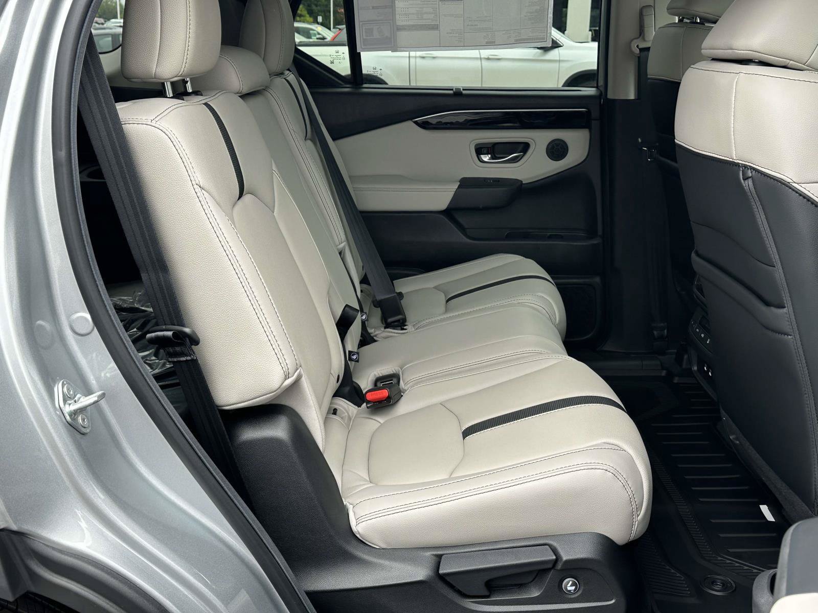 New 2026 Honda Pilot EX-L image 7
