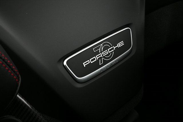 Certified 2019 Porsche 911 Speedster image 23