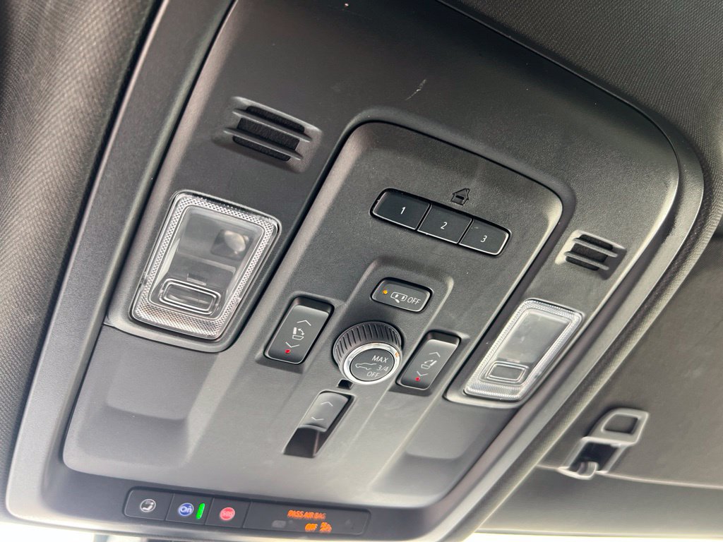 Used 2022 GMC Yukon Denali AWD/4WD image 18