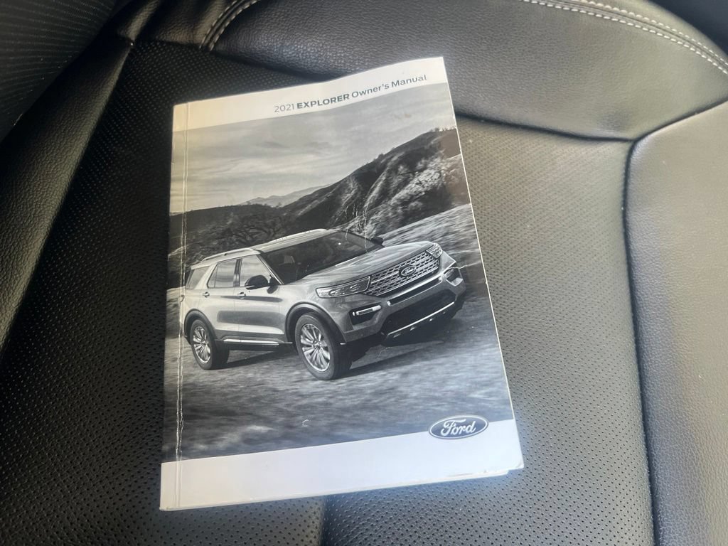 Used 2021 Ford Explorer Limited w/ Hybrid Equipment Group 310A AWD/4WD image 28