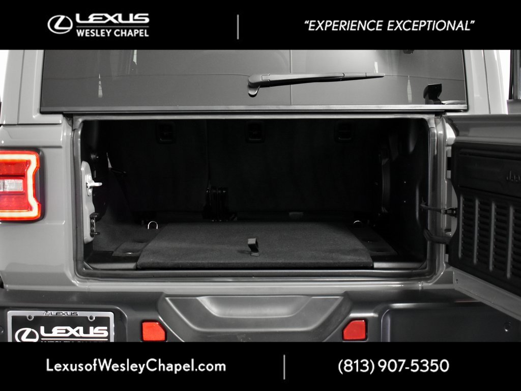 Used 2020 Jeep Wrangler Unlimited Sahara image 16