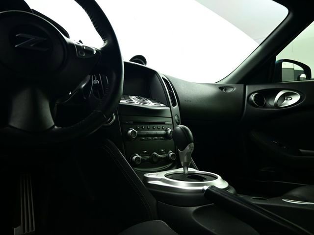 Used 2020 Nissan 370Z Touring Sport image 6