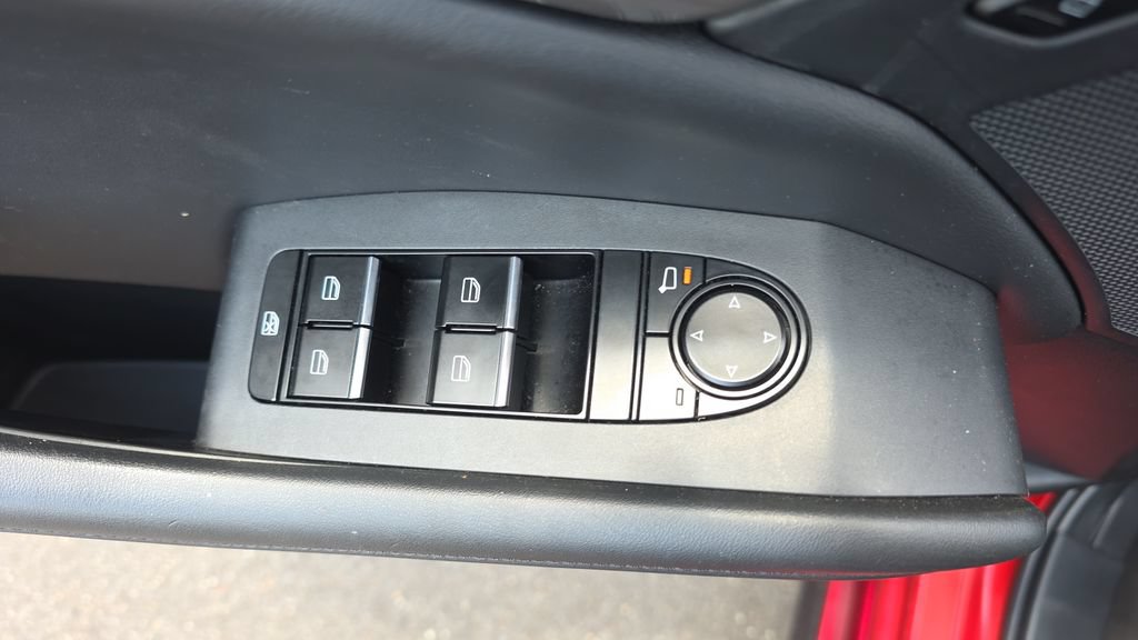 Used 2021 MAZDA MAZDA3 s FWD image 12
