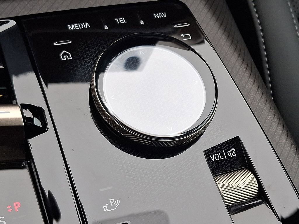 Used 2025 BMW X3 xDrive30i w/ Premium Package image 25