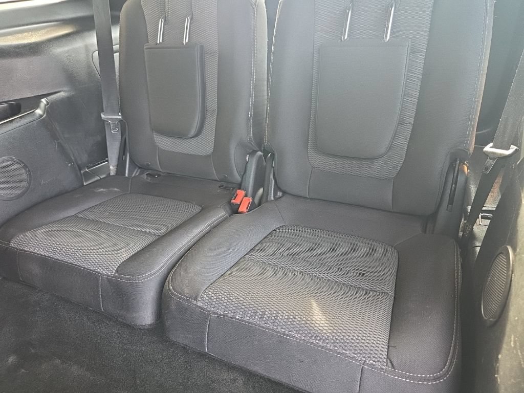 Used 2016 Ford Explorer XLT w/ Equipment Group 201A AWD/4WD image 21
