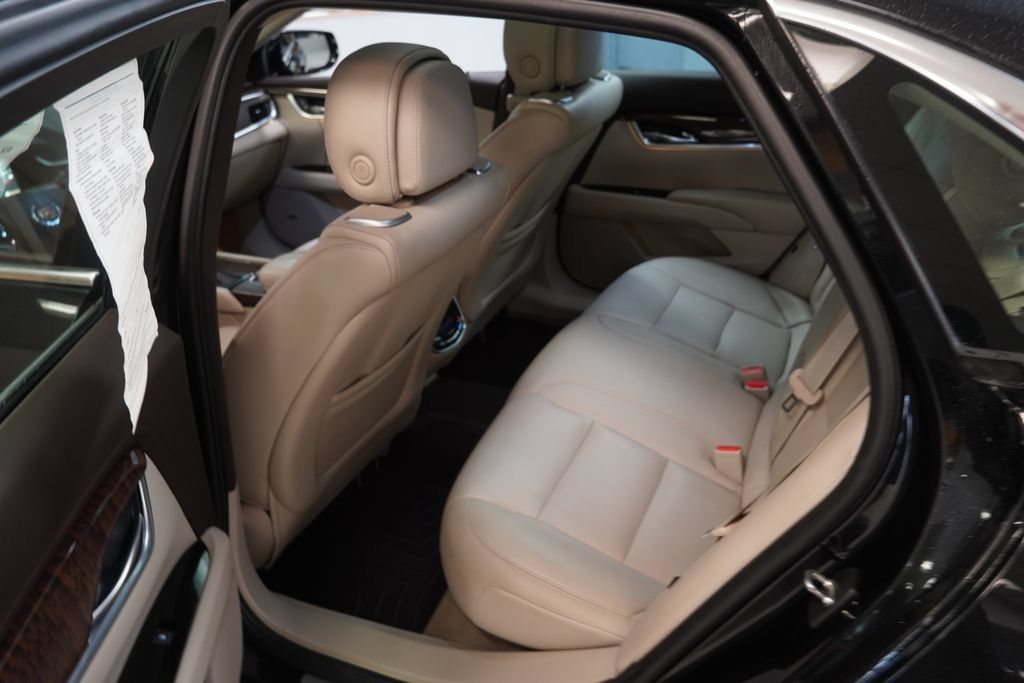 Used 2013 Cadillac XTS Premium AWD/4WD image 19