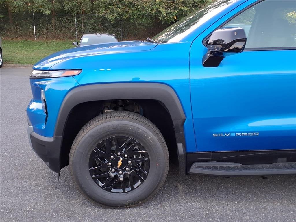 New 2026 Chevrolet Silverado EV LT image 6