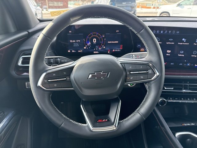 Used 2025 Chevrolet Traverse Z71 w/ Driver Confidence Package image 3