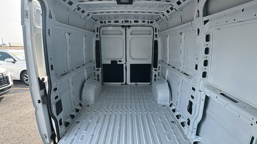 Used 2026 RAM ProMaster 2500 w/ Convenience Group FWD image 33