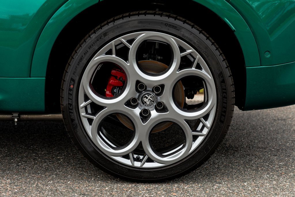 New 2025 Alfa Romeo Tonale Tributo Italiano image 13