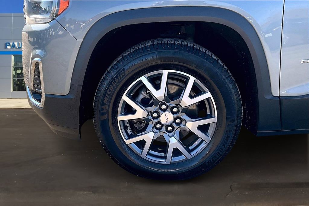 Used 2023 GMC Acadia SLT image 35