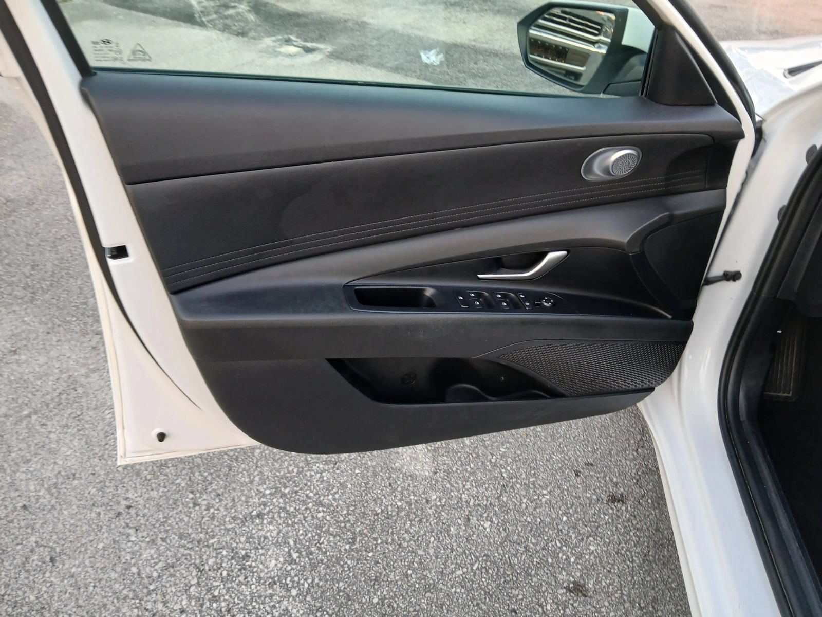 Used 2023 Hyundai Elantra Blue w/ Cargo Package FWD image 11