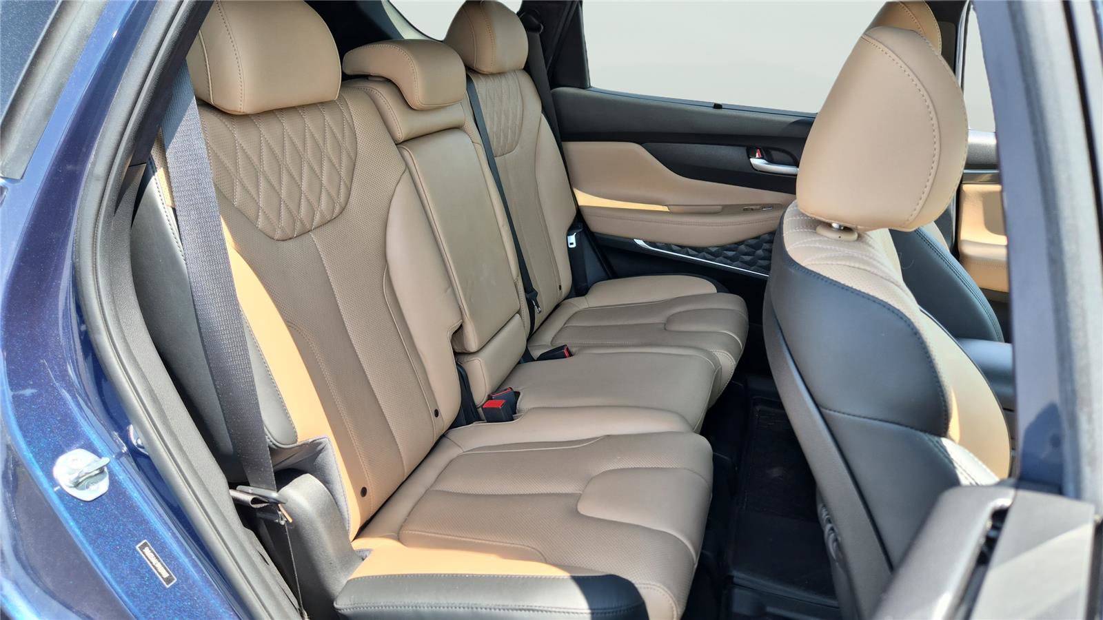 Used 2023 Hyundai Santa Fe Calligraphy FWD image 17