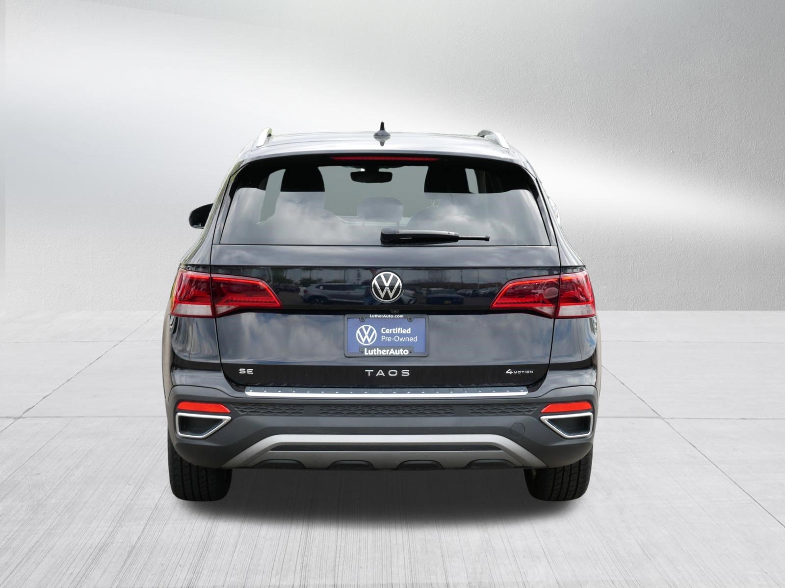 Certified 2023 Volkswagen Taos SE w/ Panoramic Sunroof Package AWD/4WD image 6