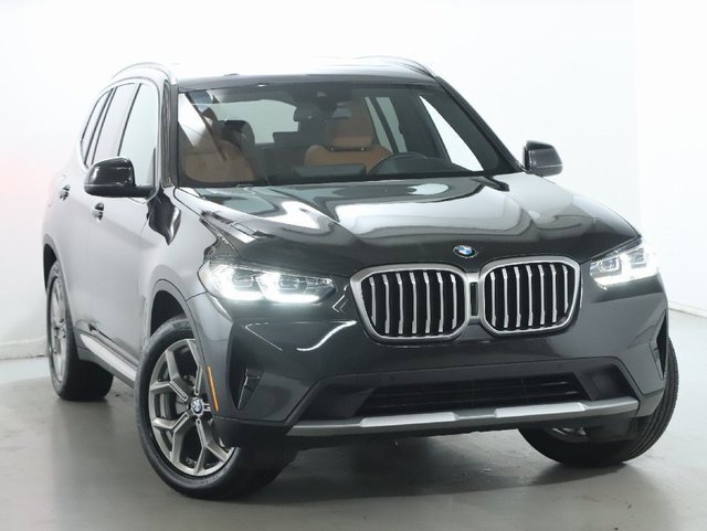 Certified 2024 BMW X3 xDrive30i w/ Premium Package image 2