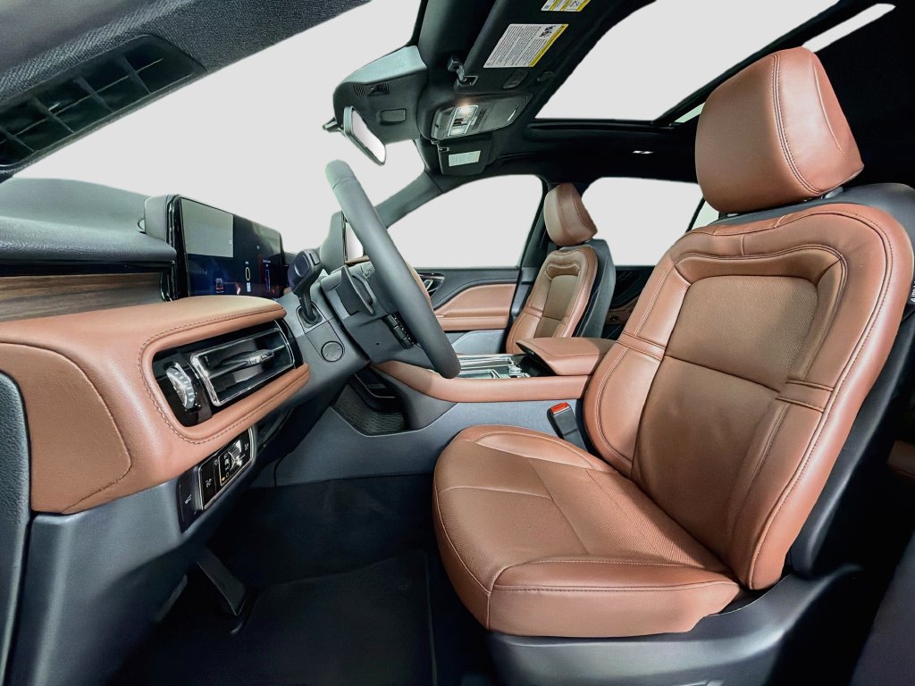 New 2026 Lincoln Aviator Reserve w/ Illumination Package RWD image 22