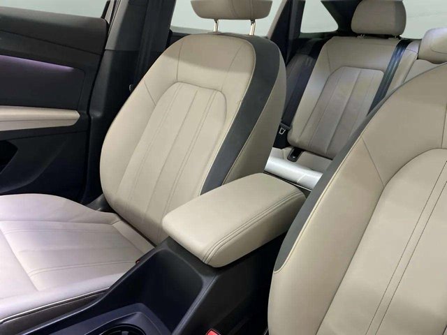 Used 2024 Audi Q4 e-tron Premium Plus w/ Premium Plus image 65
