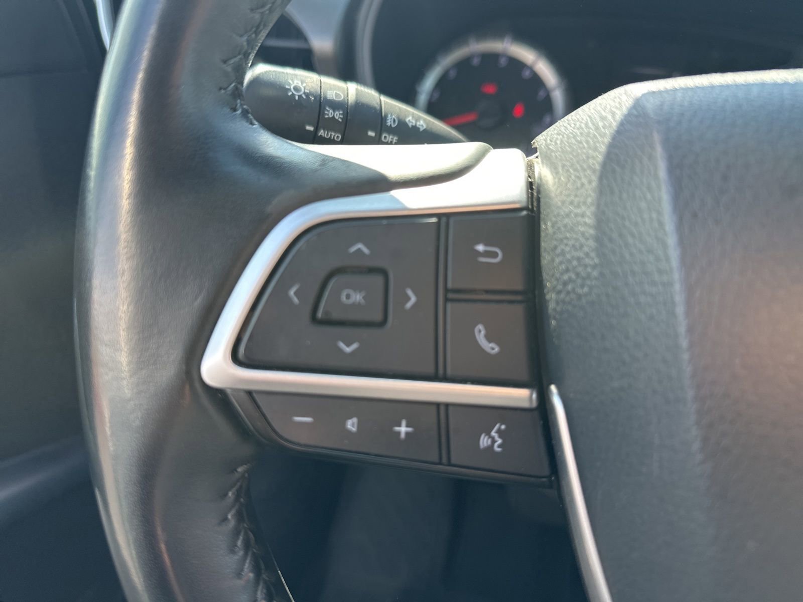 Used 2022 Toyota Highlander LE image 8