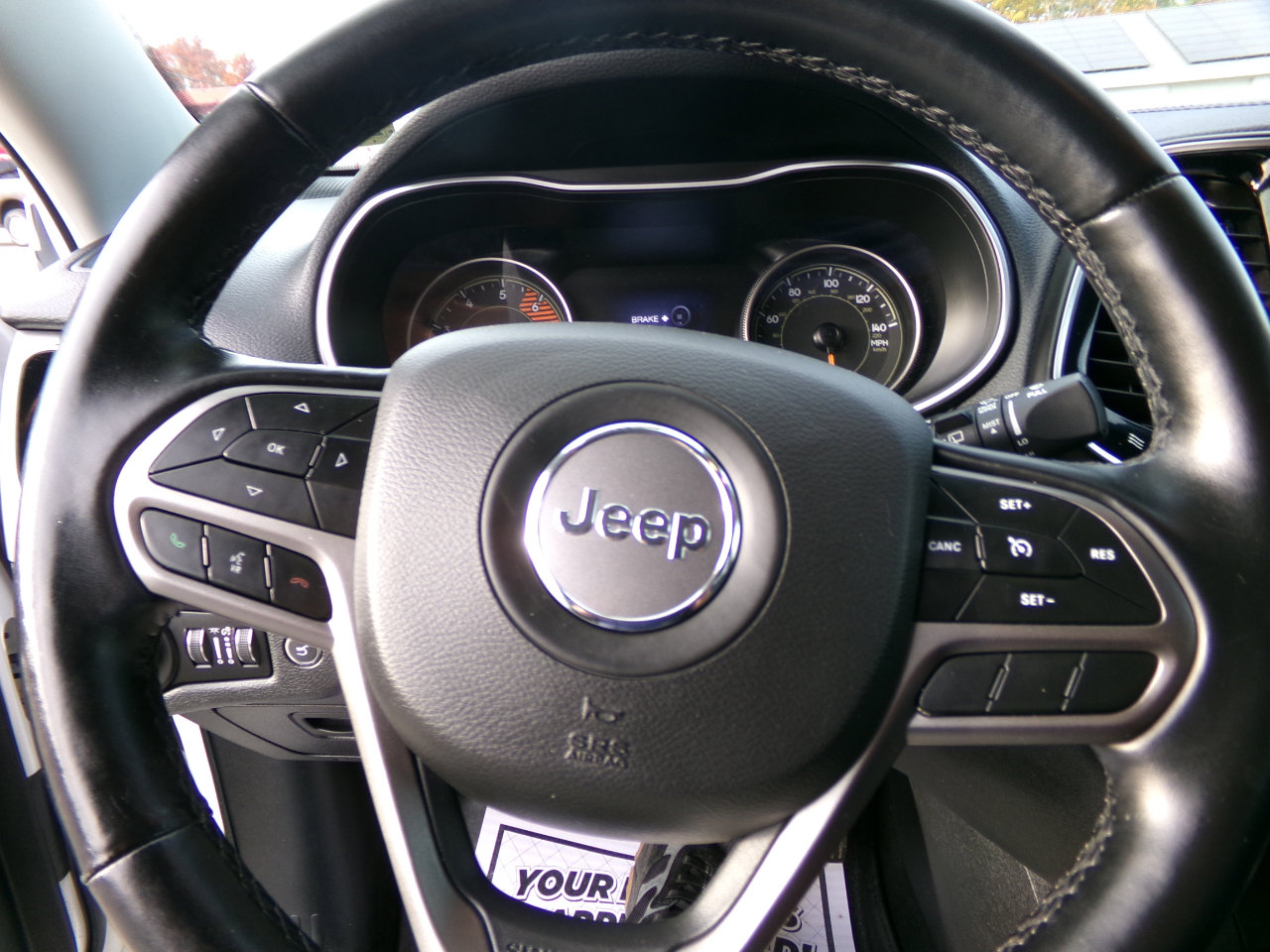 Used 2020 Jeep Cherokee Limited image 23