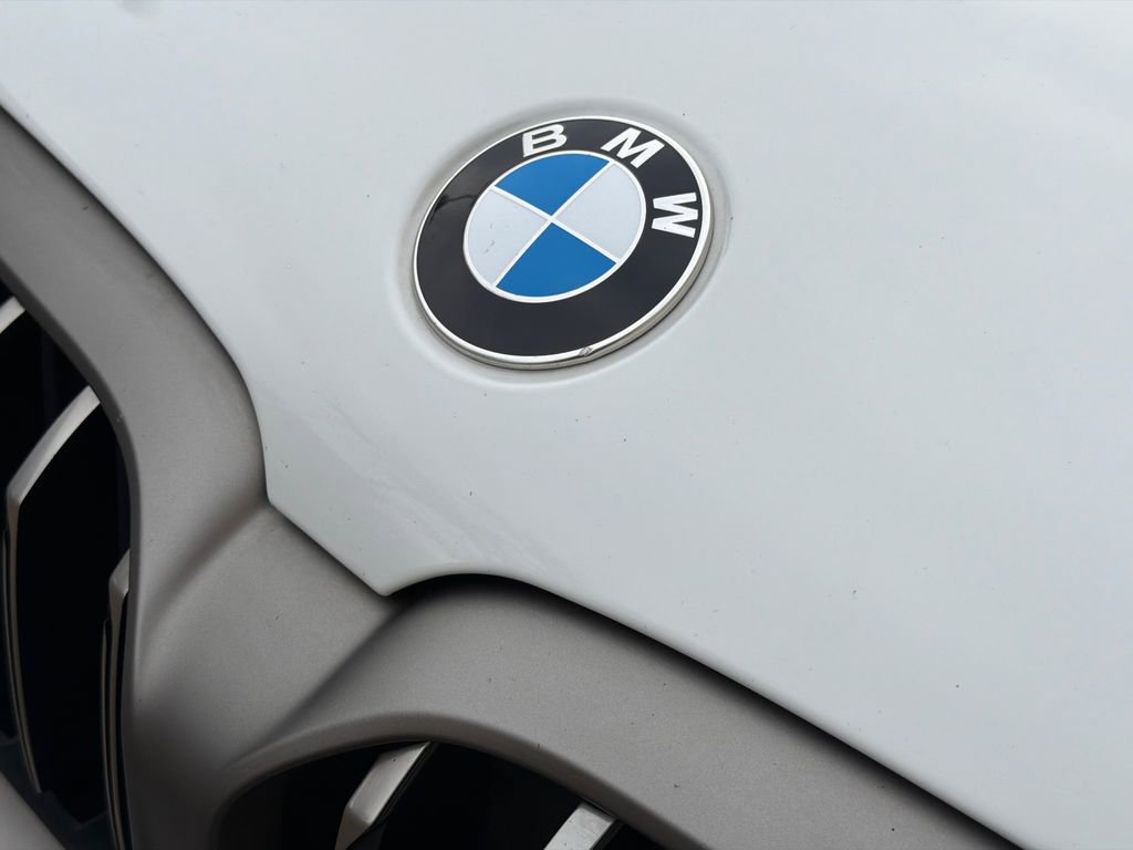 Used 2023 BMW M550i xDrive w/ Executive Package image 13