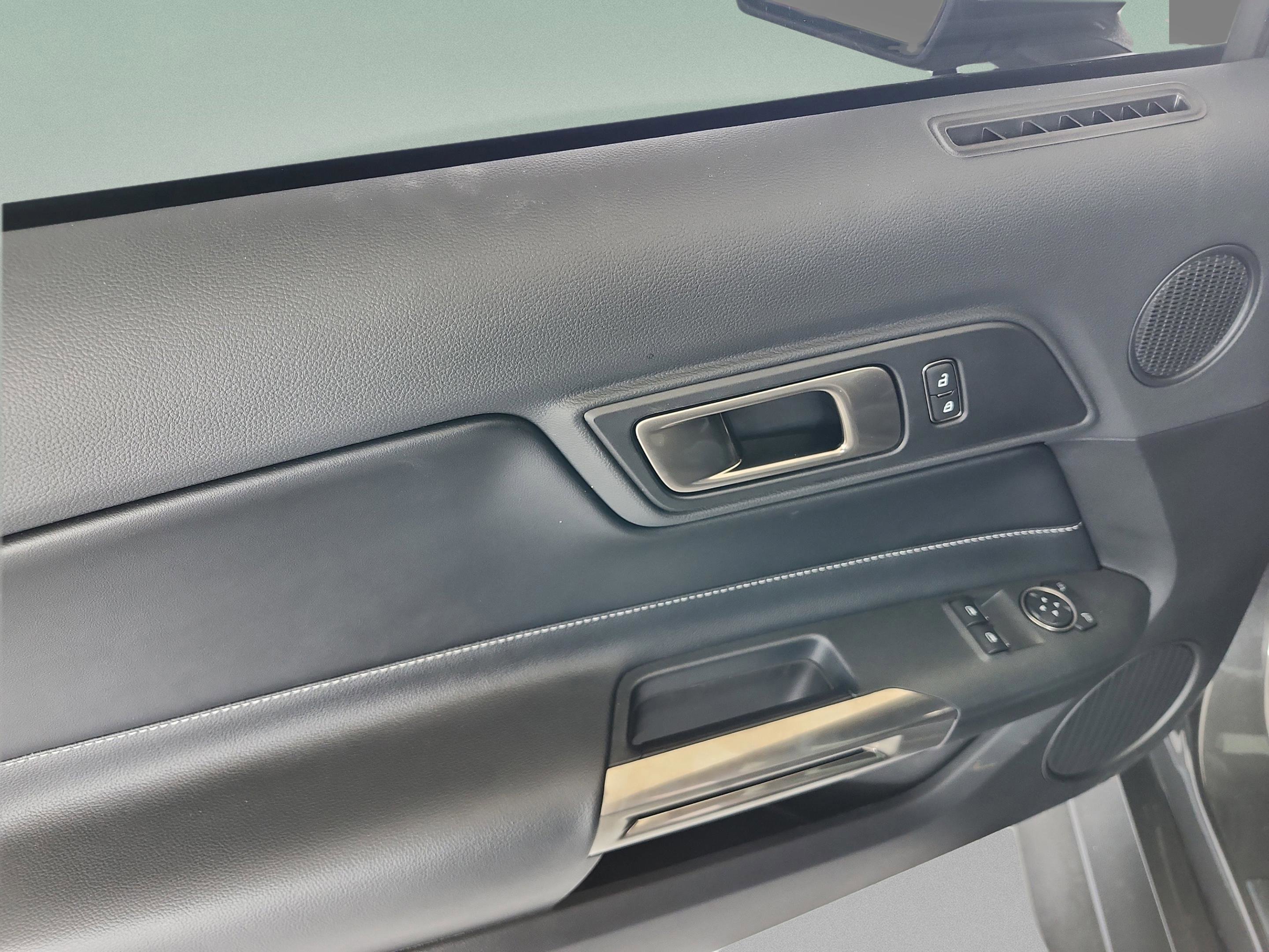 Certified 2020 Ford Mustang Shelby GT500 w/ Technology Package image 17