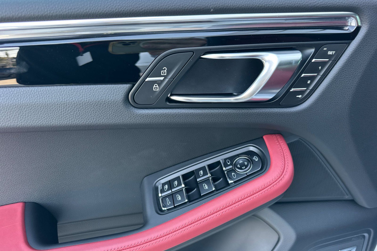 New 2026 Porsche Macan S AWD/4WD image 12