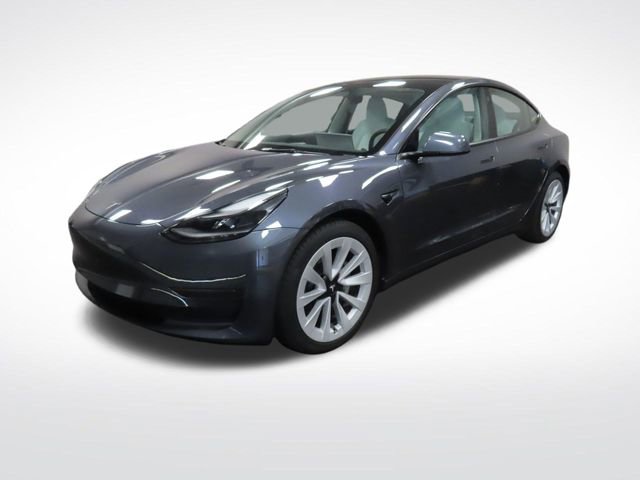 Used 2023 Tesla Model 3 Standard Range image 1