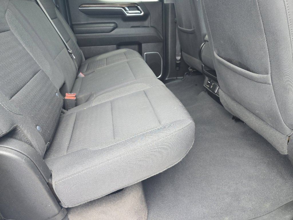 Used 2023 Chevrolet Silverado 1500 LT AWD/4WD image 21