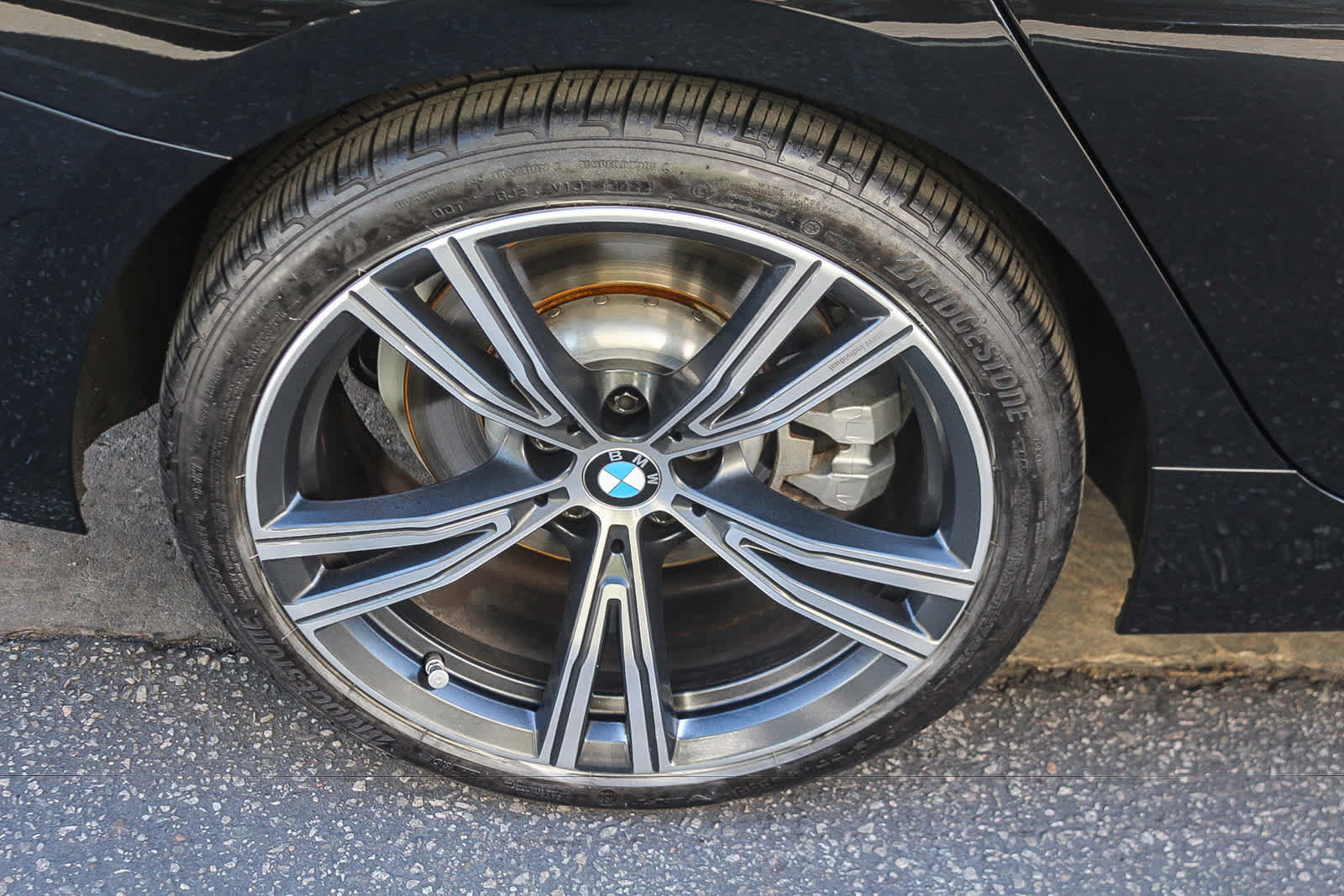 Used 2023 BMW 330i Sedan w/ Parking Assistance Package RWD image 14