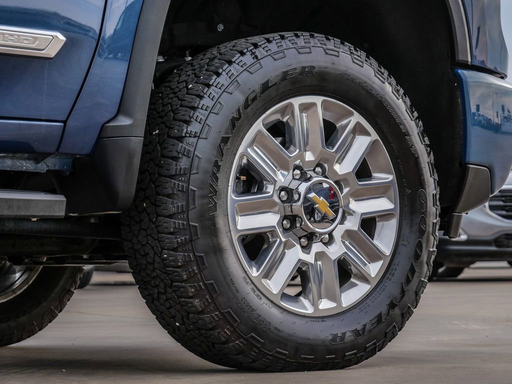 Certified 2025 Chevrolet Silverado 2500 High Country w/ Technology Package image 9