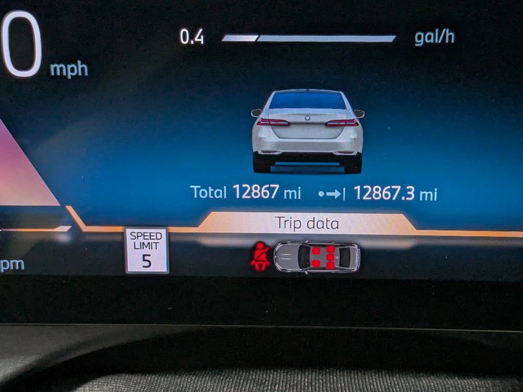 Used 2025 BMW 530i xDrive image 33