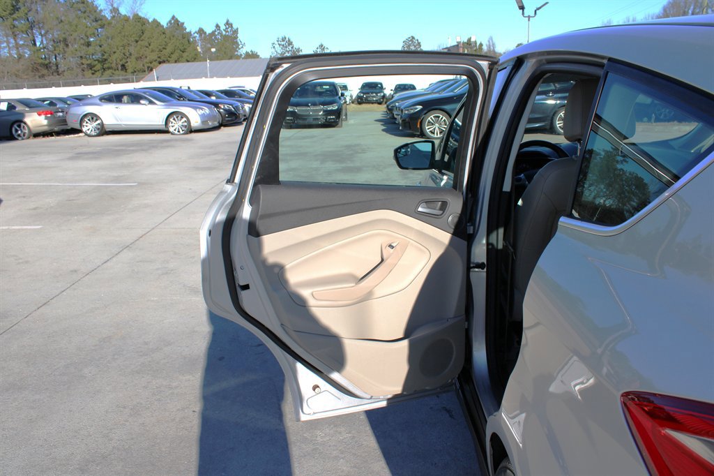 Used 2013 Ford C-MAX Energi SEL image 30