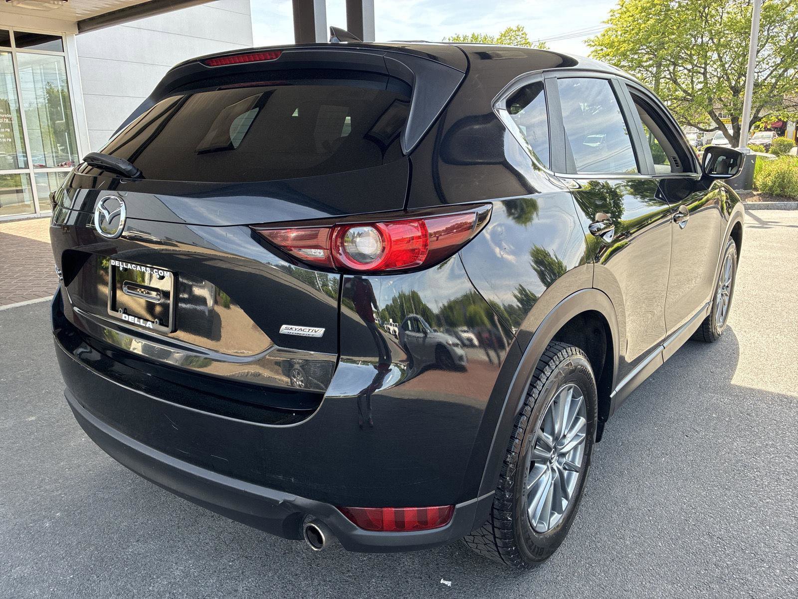 Used 2017 MAZDA CX-5 Touring w/ Preferred Equipment Package AWD/4WD image 7