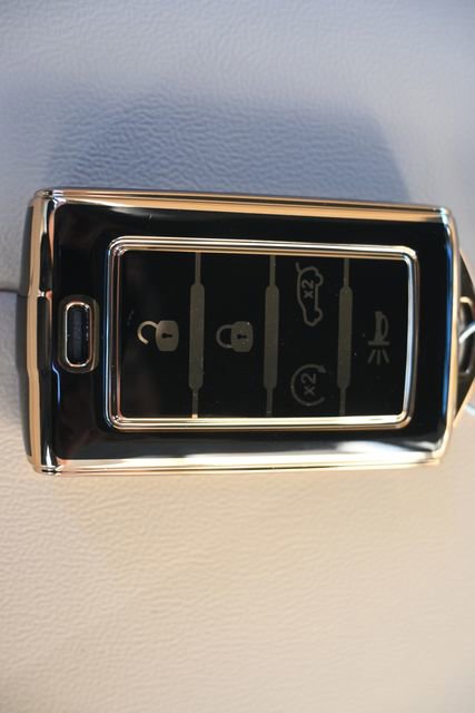 Used 2023 Jeep Grand Cherokee Limited image 30