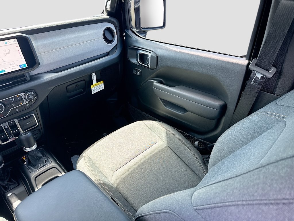 New 2025 Jeep Gladiator Sport AWD/4WD image 25