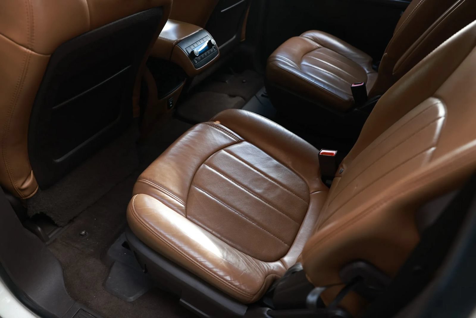 Used 2014 Buick Enclave Leather FWD image 22