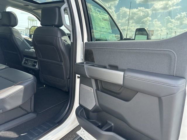 New 2025 Ford F250 Lariat w/ Lariat Ultimate Package image 16