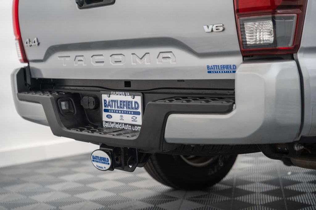 Certified 2021 Toyota Tacoma SR AWD/4WD image 11