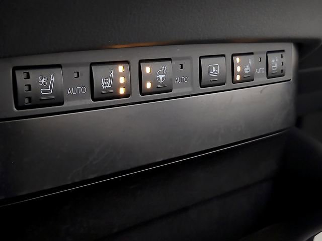 Used 2024 Lexus ES 350 Ultra Luxury w/ Accessory Package (Z2) image 29