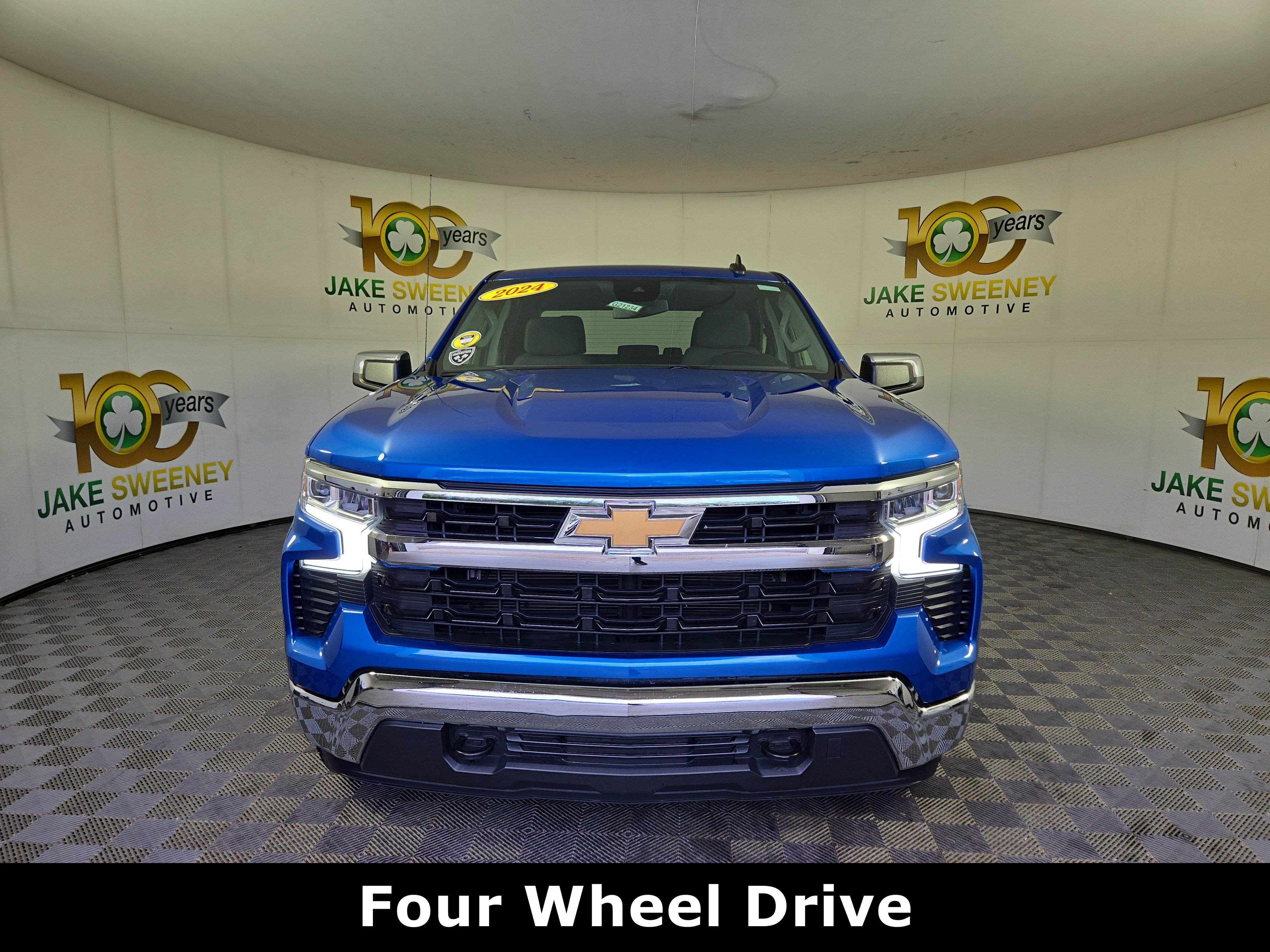 Certified 2024 Chevrolet Silverado 1500 LT w/ Z71 Off-Road Package AWD/4WD image 2