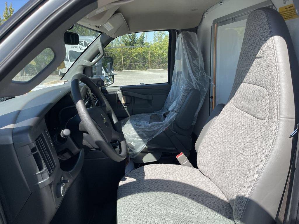 New 2025 Chevrolet Express 3500 w/ Power Convenience Package RWD image 7