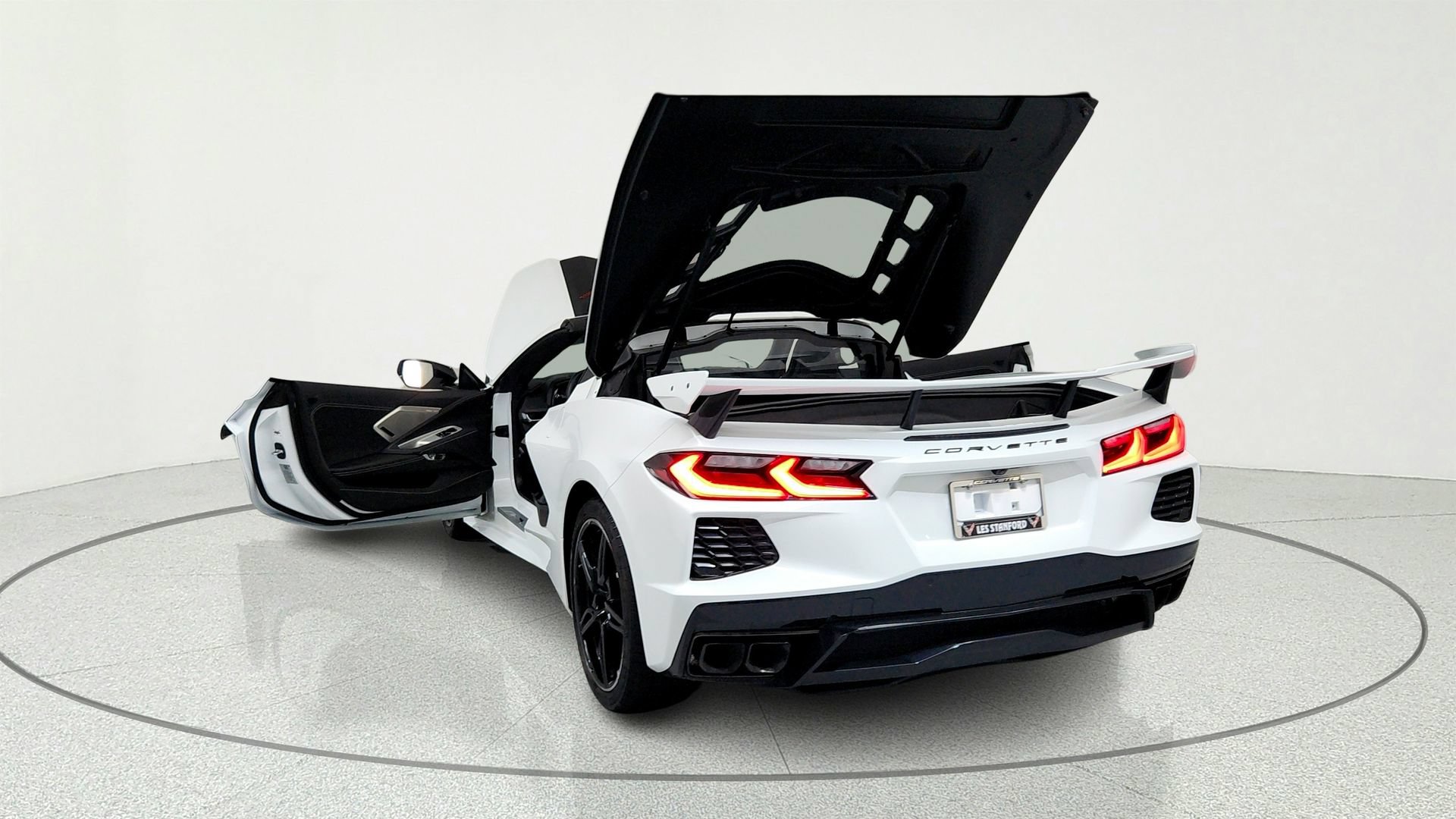 Certified 2024 Chevrolet Corvette Stingray Preferred Cpe RWD image 11