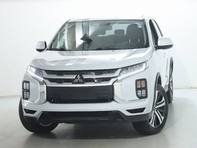Used 2025 Mitsubishi Outlander Sport AWD image 3